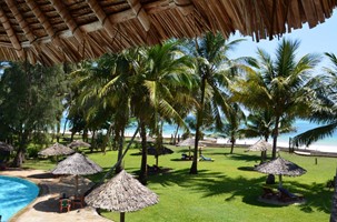 GALU BEACH – MOMBASSA (O/-/-)