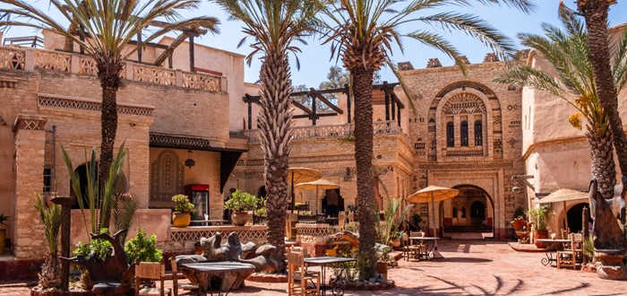 FACULTATIEVE UITSTAPPEN