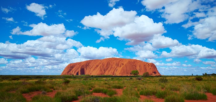 CAIRNS - AYERS ROCK - YULARA (O/-/A)