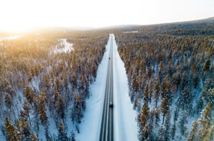BRUSSEL – HELSINKI – IVALO – SAARISELKÄ (-/-/A)